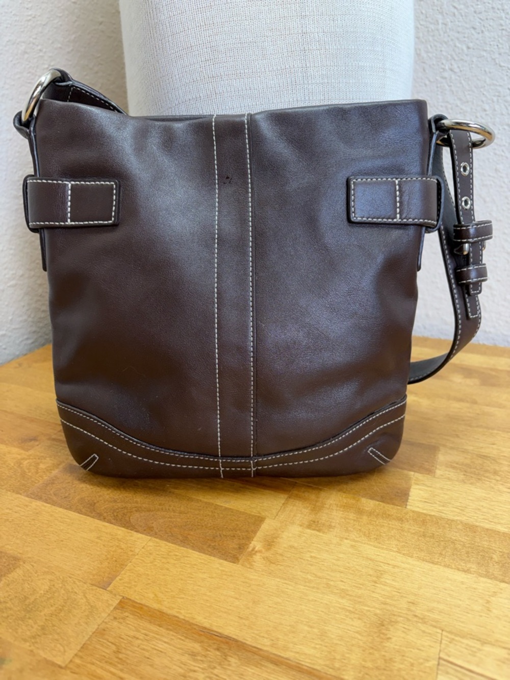 Vintage Coach Soho Slim Duffle Brown Leather Buckle Shoulder Bag Y2K 1453 - Picture 6 of 13